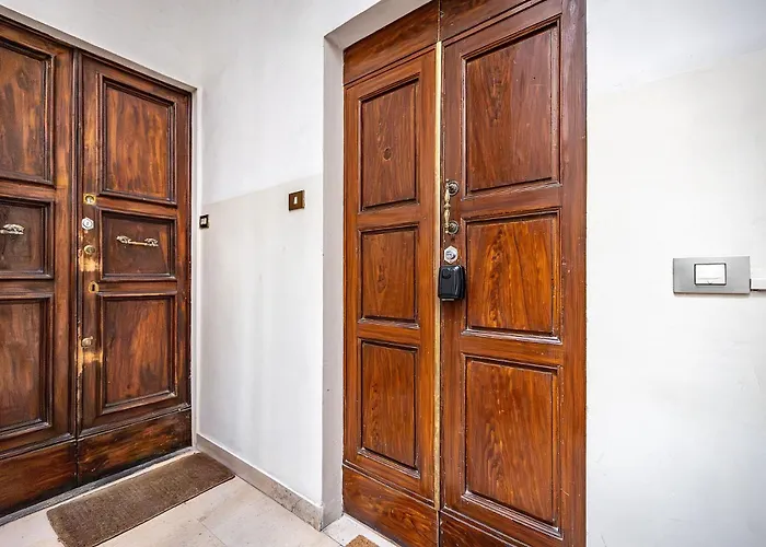 Nobellina فلورنس